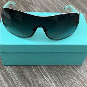Tiffany’s sunglasses